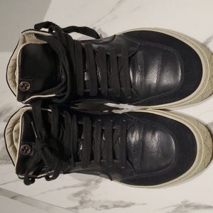 Authentic mens Gucci Sneakers